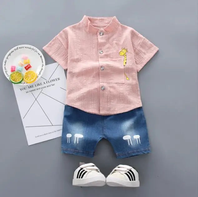Cute Giraffe Two-Piece Summer Outfit for Little Boys