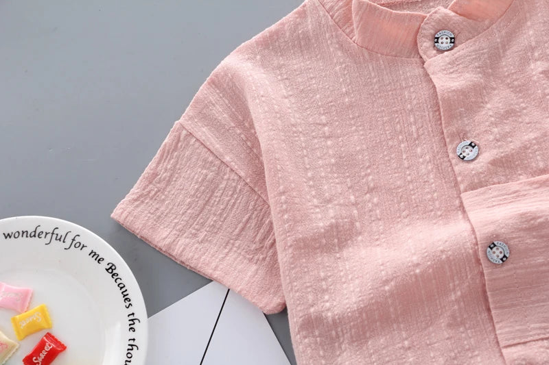 Cute Giraffe Two-Piece Summer Outfit for Little Boys