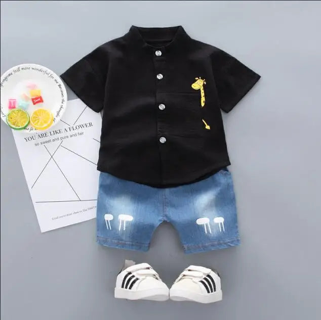 Cute Giraffe Two-Piece Summer Outfit for Little Boys