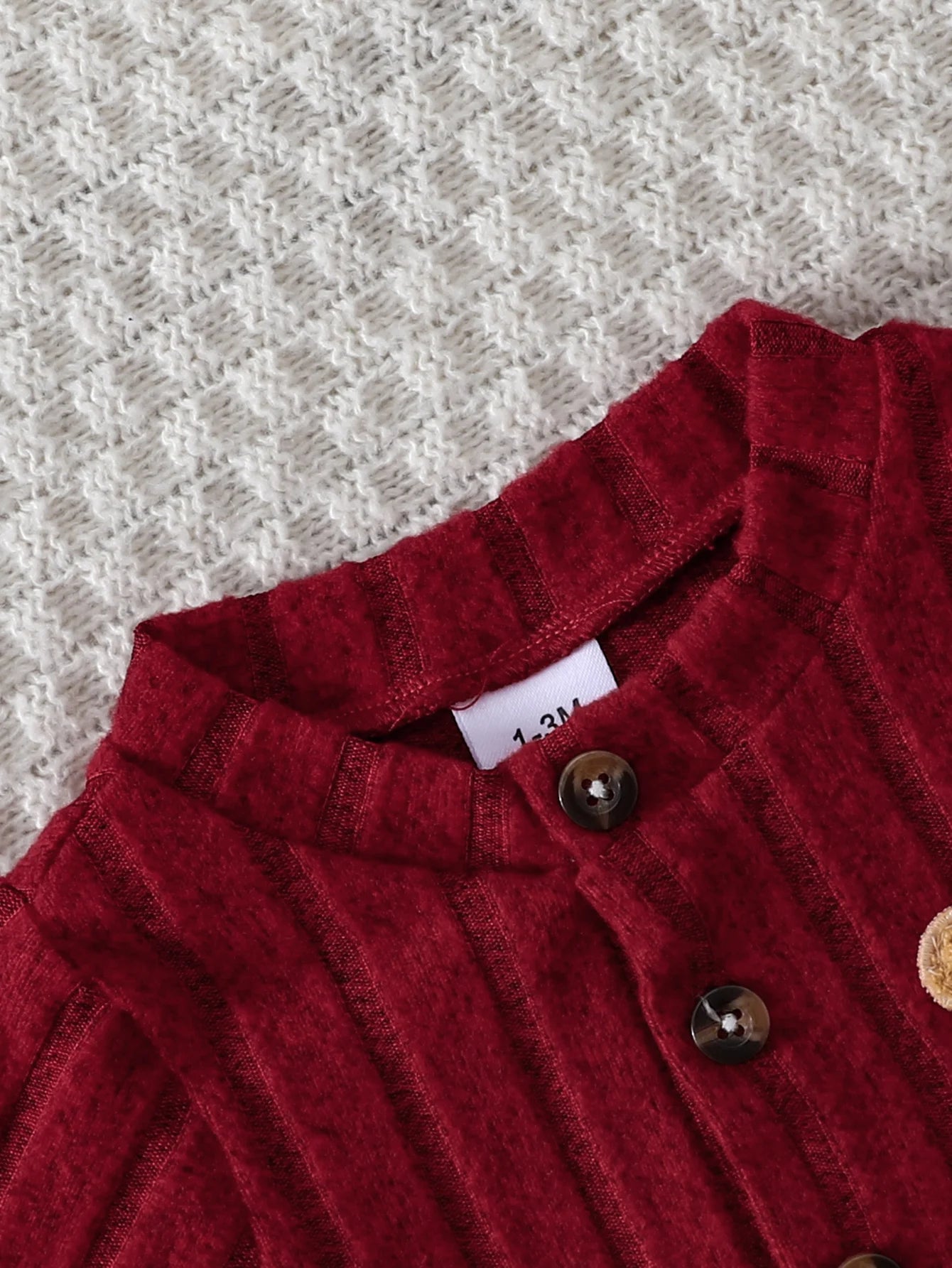 Adorable Bear Onesie for Baby’s Winter Adventures