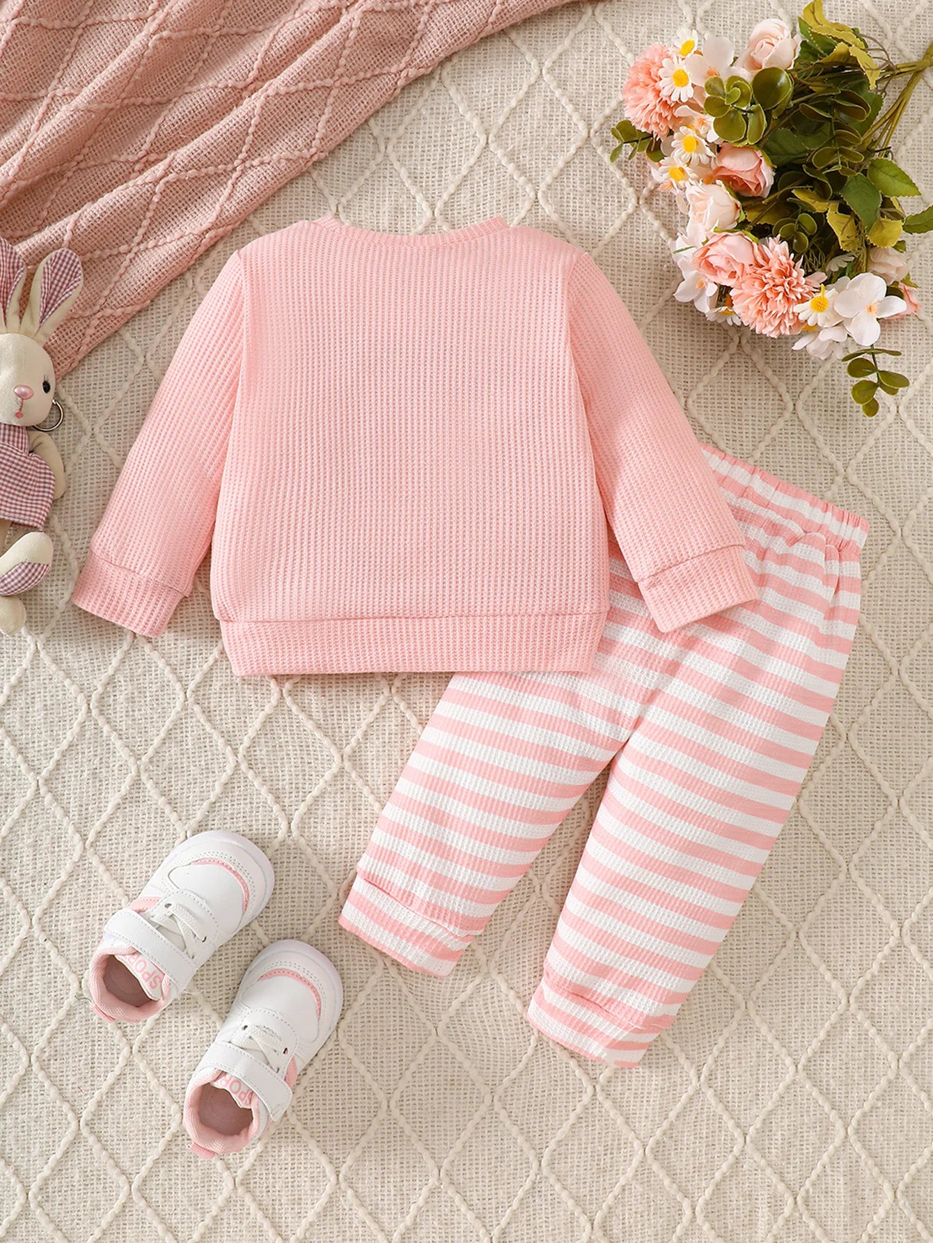 Sweet Bunny Embroidery Waffle Lounge Set