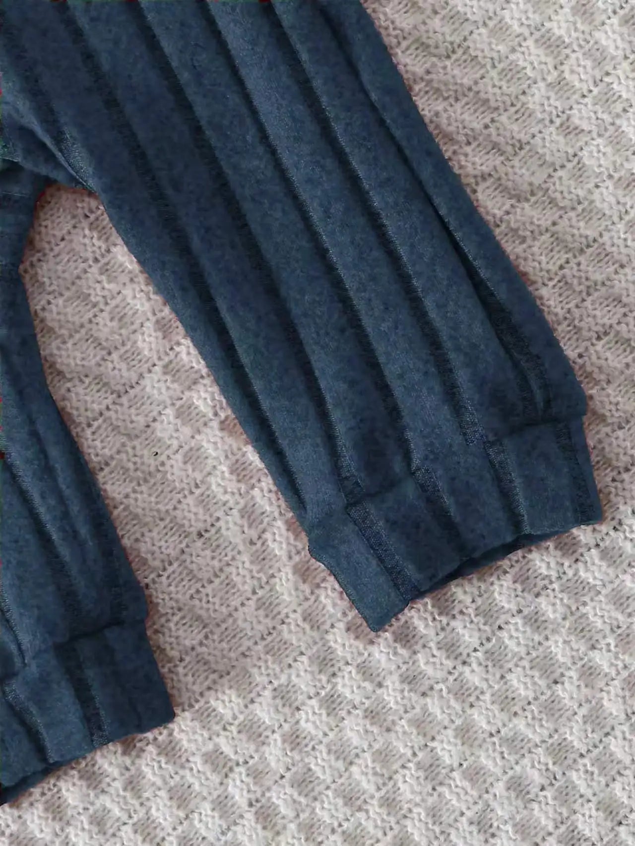 Adorable Bear Onesie for Baby’s Winter Adventures